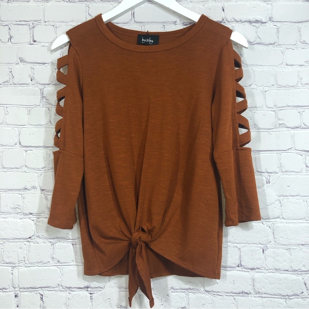 By & by blouse